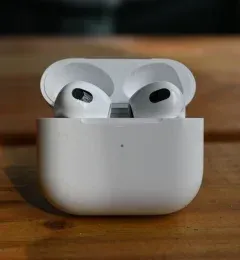 AirPods 3
